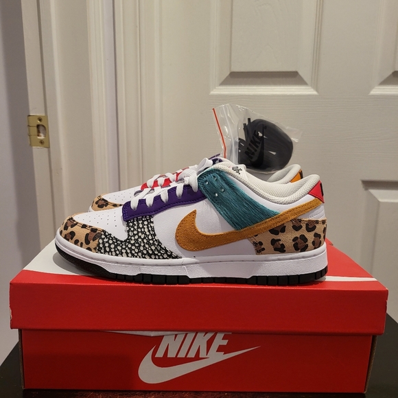 Nike Dunk Low SE Safari Mix (W) - Picture 2 of 8